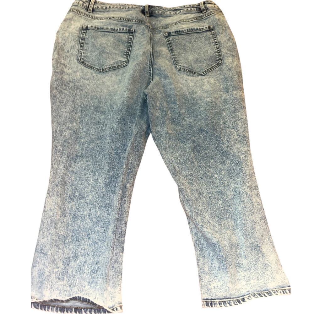 Lane Bryant Sz18 High-Rise Girlfriend Straight CropMagic Waistband stone wash - Picture 2 of 5